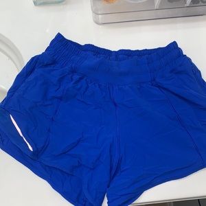 Hotty Hot 4” short in blue